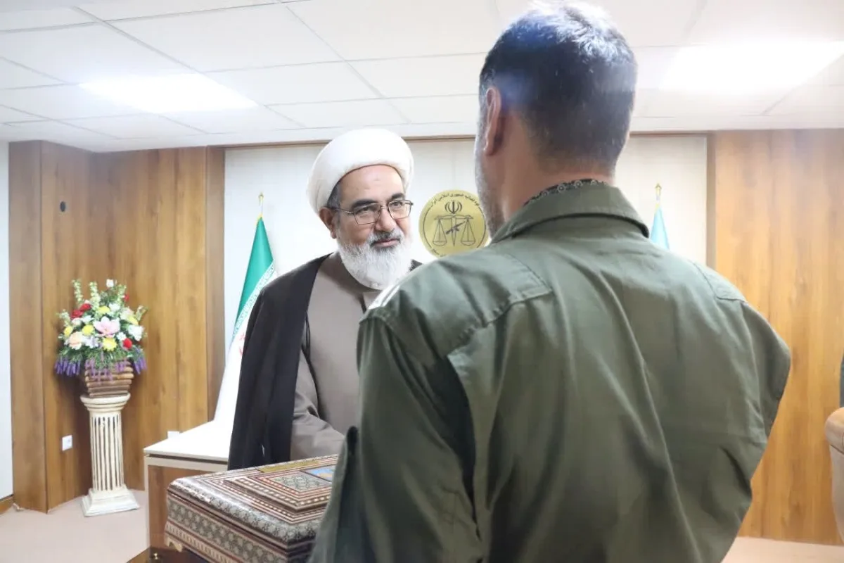 تجلیل رئیس سازمان قضایی نیروهای مسلح از خلبانان عملیات برونمرزی نیروی هوایی