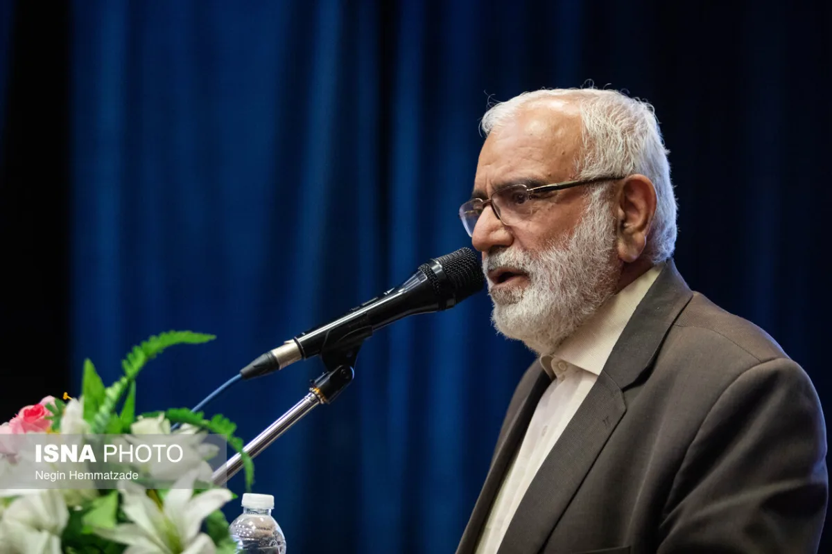 سخنرانی مرتضی بختیاری، رئیس کمیته امداد امام خمینی(ره) در همایش تجلیل از سالمندان