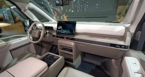 Kia Makes Regular Vans Feel Outdated With New PV7