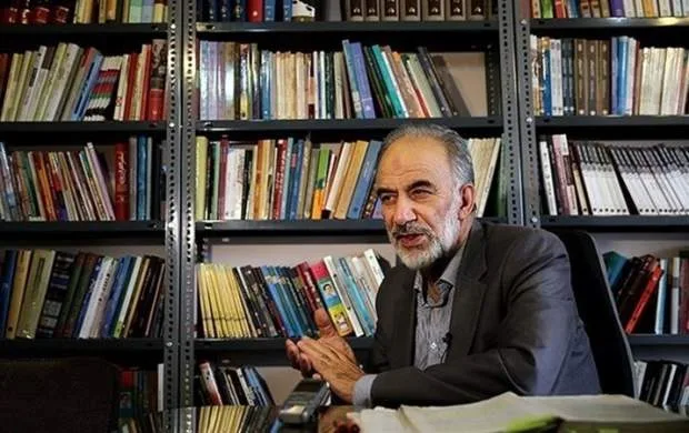 دیدار مشاور فرمانده کل سپاه با خانواده بنیانگذار مرکز اسناد و تحقیقات دفاع مقدس