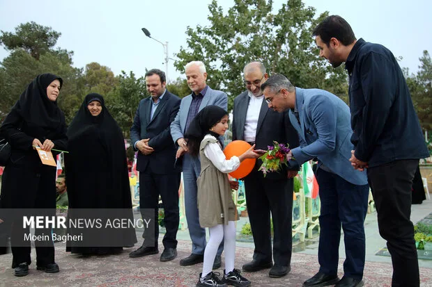 افتتاحیه معنوی جشنواره فیلم‌های کودکان و نوجوانان در اصفهان