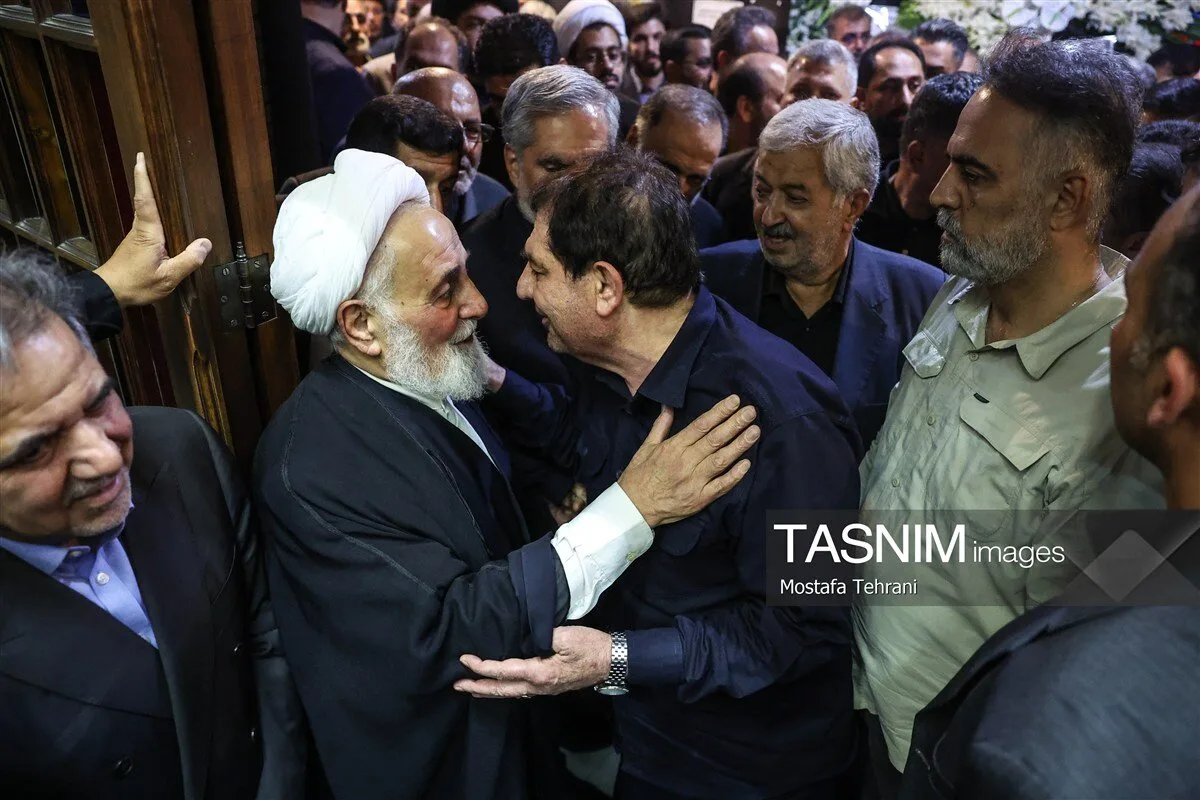 ناطق نوری؛ سیاستمدار لوطی/ درباره میراث شیخ علی اکبر نوری که تصاویر مراسم ختم برادرش نشان از مرام و جایگاه او در «سیاست ورزی در جمهوری اسلامی» دارد