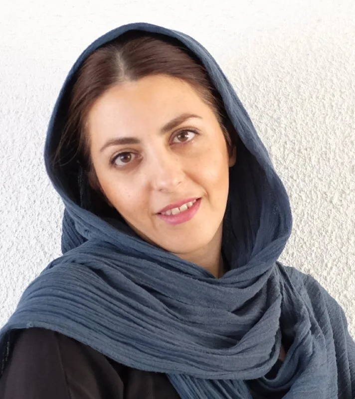 یادگار دفتر مشق محمد مینابی در پوستر جشنواره تئاتر کودک / مرضیه سرمشقی: نمی‌خواستیم پوستر به بیانیه‌ای مستقیم تبدیل شود
