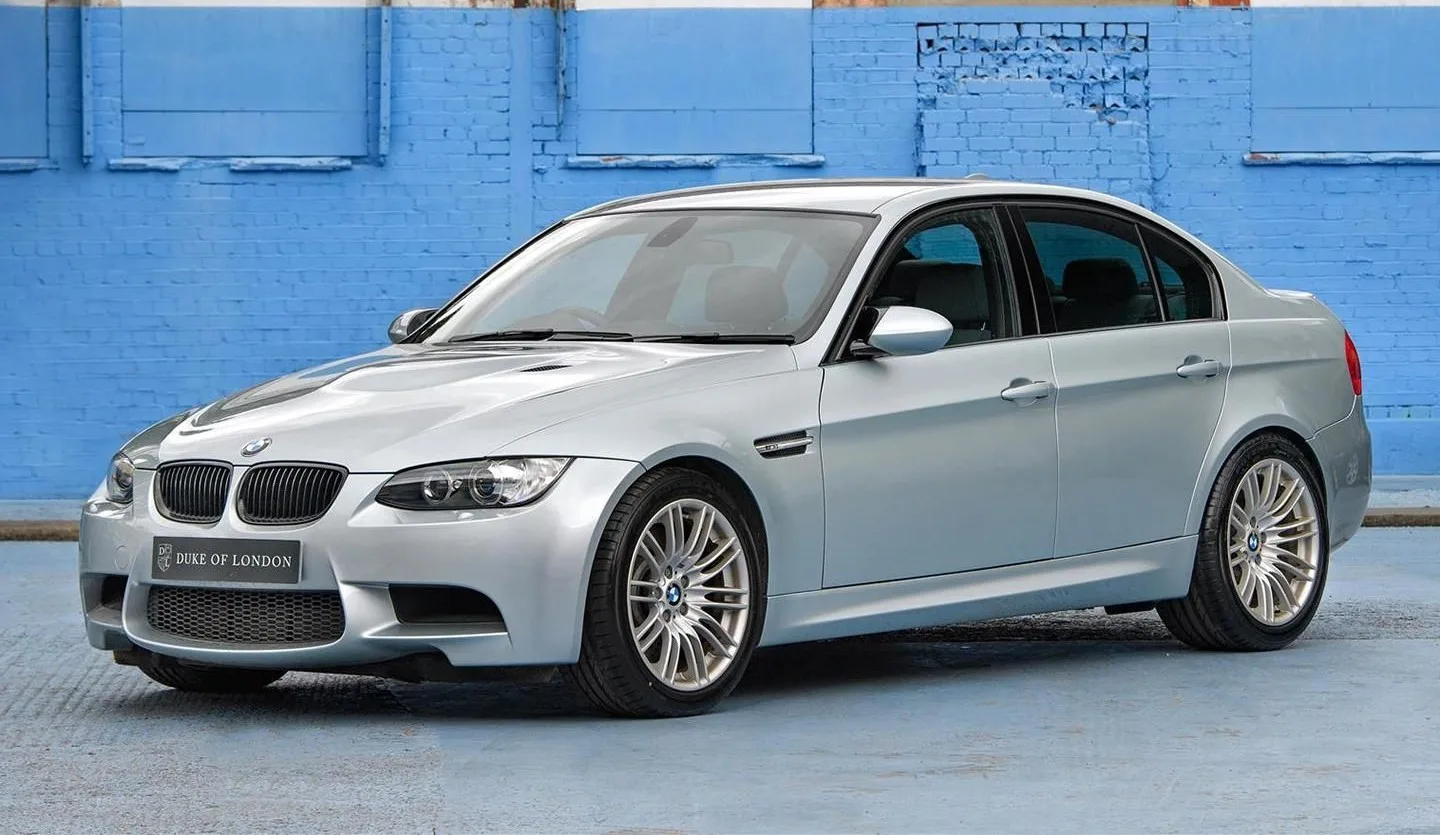 بی ام و M3 نسل E90