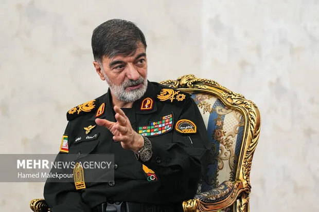 دیدار فرمانده و اعضای ستاد فرماندهی انتظامی کشور با رئیس مجلس