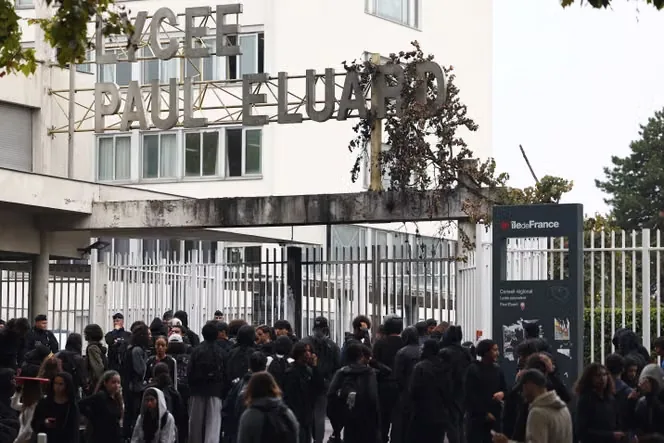 سرکوب بیش از ۶۰۰ فرانسوی در اعتراضات دانش‌آموزی