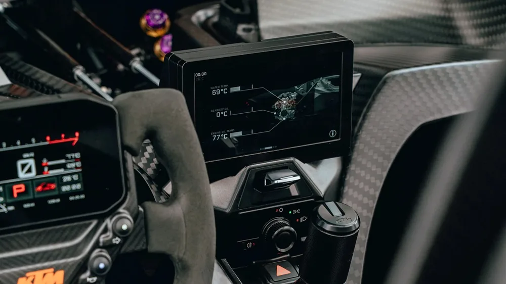 نمای کابین سوپراسپرت KTM X-Bow