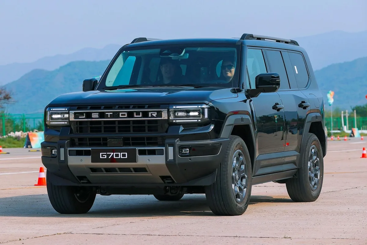 نمای جلو تیسان G700