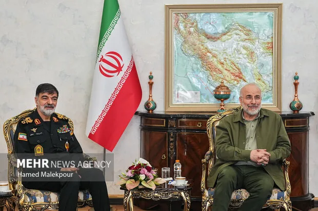دیدار فرمانده و اعضای ستاد فرماندهی انتظامی کشور با رئیس مجلس