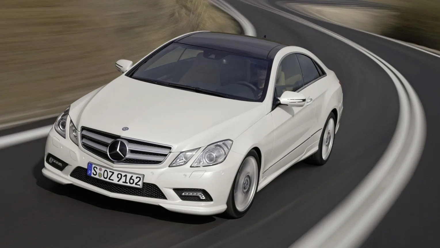 مرسدس بنز E350 کوپه نسل C207 مدل ۲۰۱۱ مرسدس بنز E350 کوپه نسل C207 مدل ۲۰۱۱