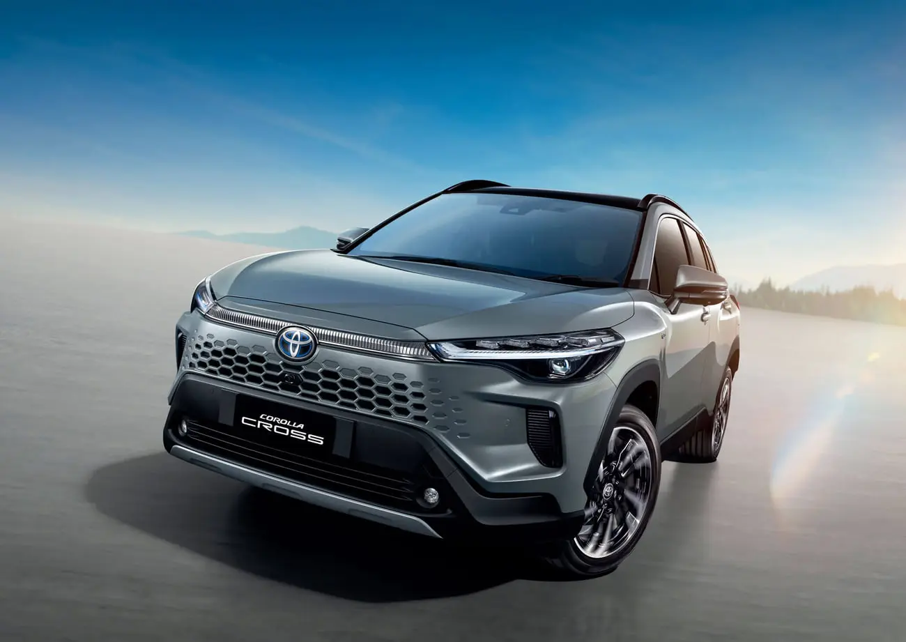 خودرو تویوتا کرولا کراس (Toyota Corolla Cross) در فضای باز