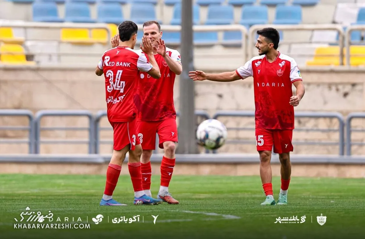 پرسپولیس ۳ - فولاد ۰/ پیروزی پشت پیروزی با درخشش اورونوف؛ دنیل گرا هم گلزن شد +عکس