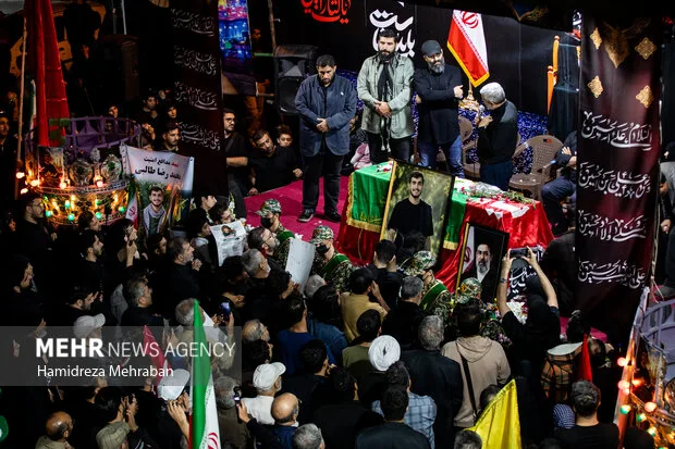 وداع با پیکر شهید «محمدرضا طالبی» در میدان هفتم تیر