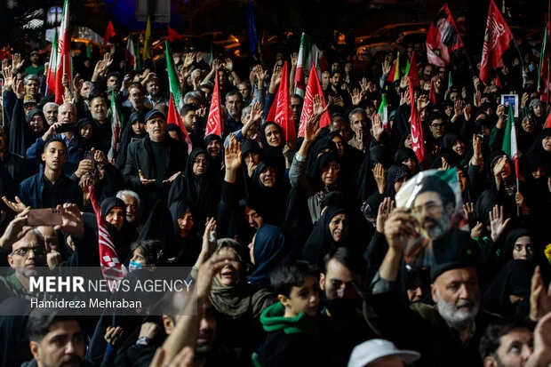 وداع با پیکر شهید «محمدرضا طالبی» در میدان هفتم تیر