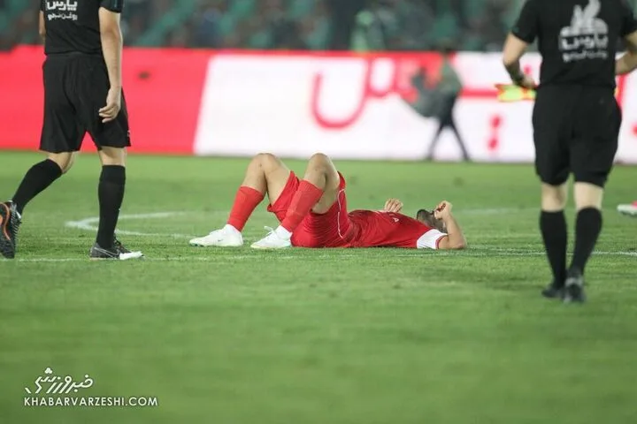 مصدومیت پوریا لطیفی‌فر؛ پرسپولیس - فولاد