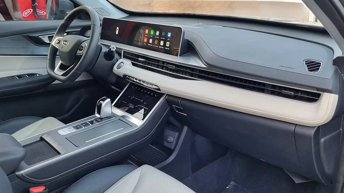 نمای کابین ام وی ام X5