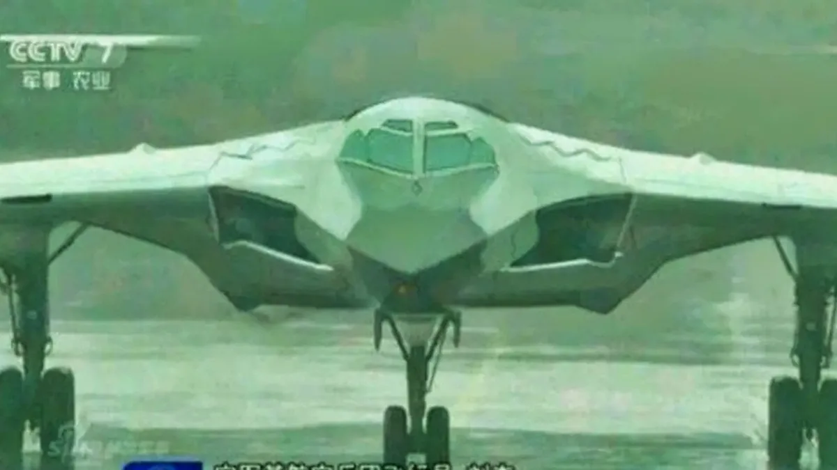 بمبافکن H-20 چین