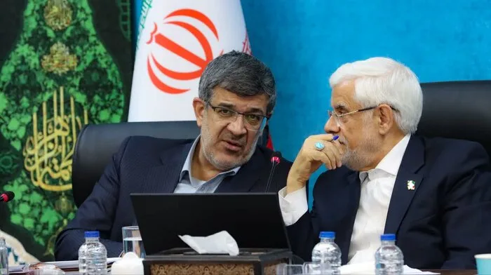 عارف: بخش خصوصی باید الگوی سرمایهگذاری و توسعه اقتصادی کشور باشد