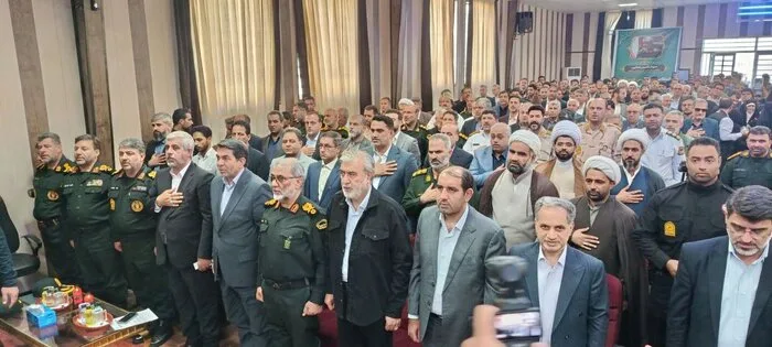 عزیزی: هر خطایی از سوی دشمن، پاسخی پشیمانکنندهتر دارد