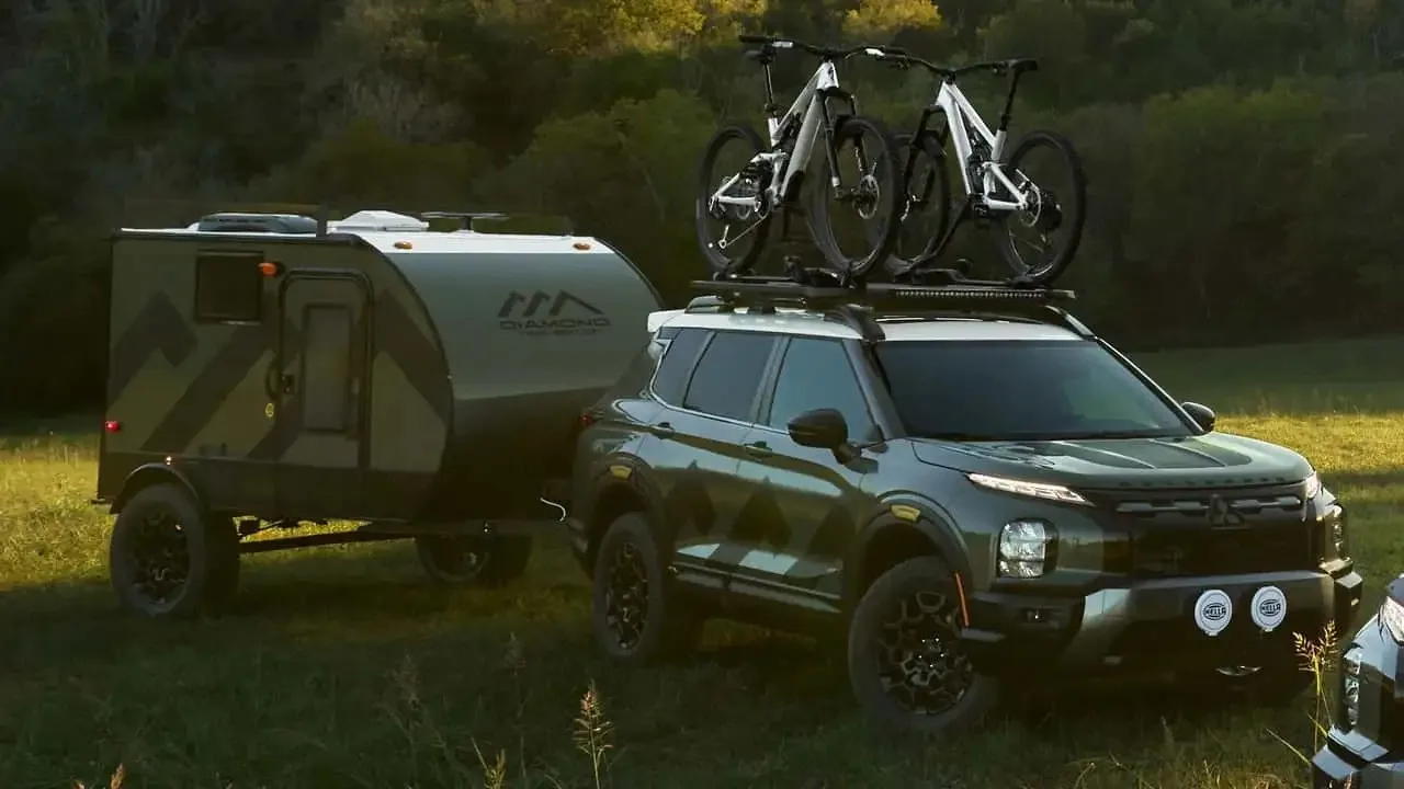 میتسوبیشی اوتلندر Diamond Trail Edition