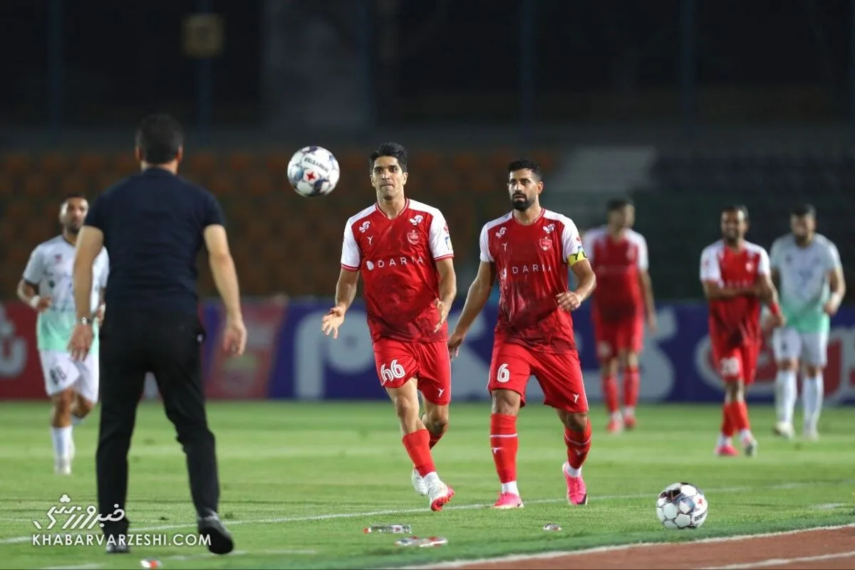 پویا پورعلی در دیدار پرسپولیس - ذوبآهن