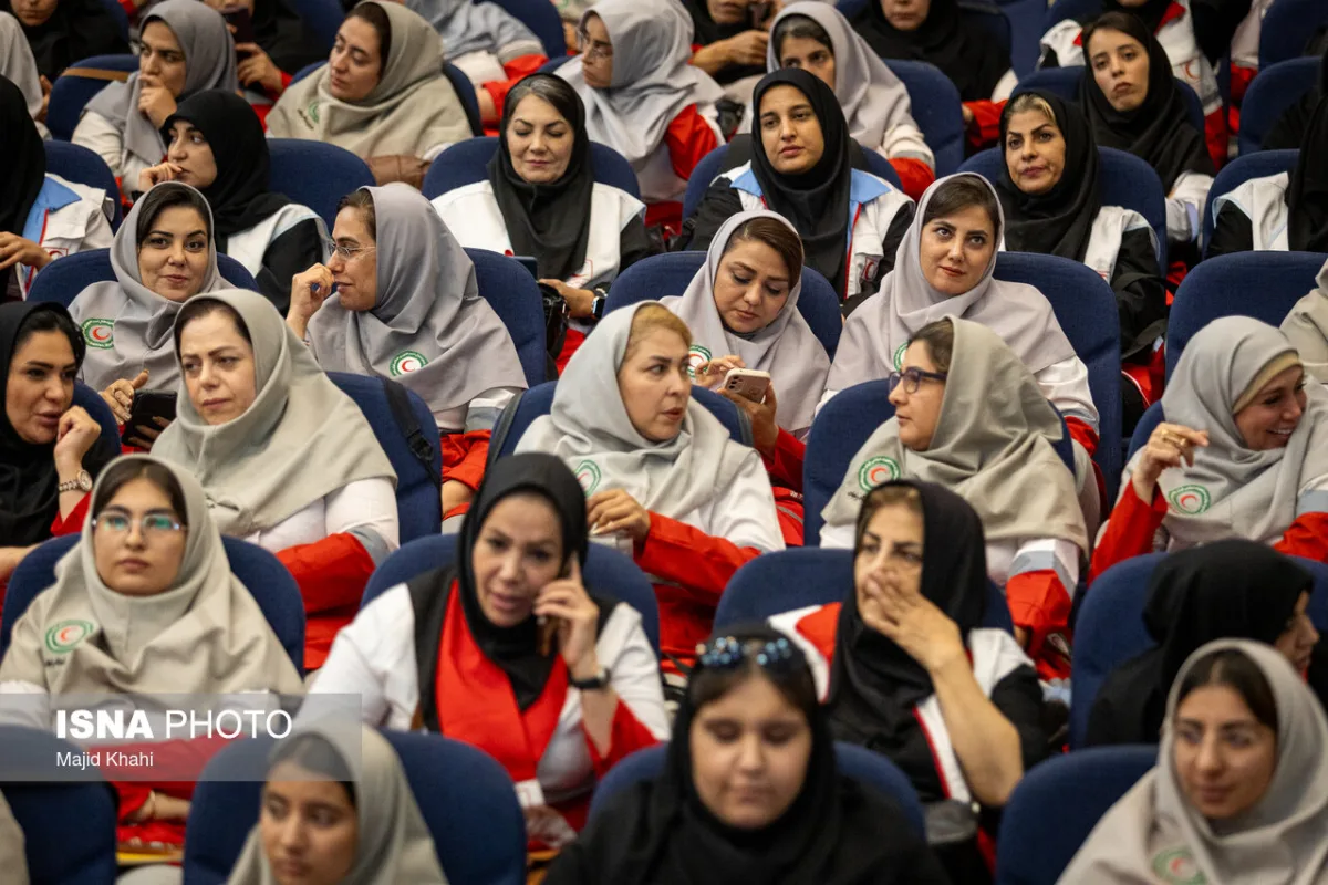 مراسم تجلیل از امدادگران جنگ رمضان