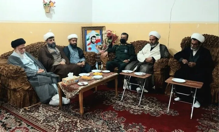 امام جمعه دیّر: مادران شهدا الگوی ایستادگی و مقاومت هستند