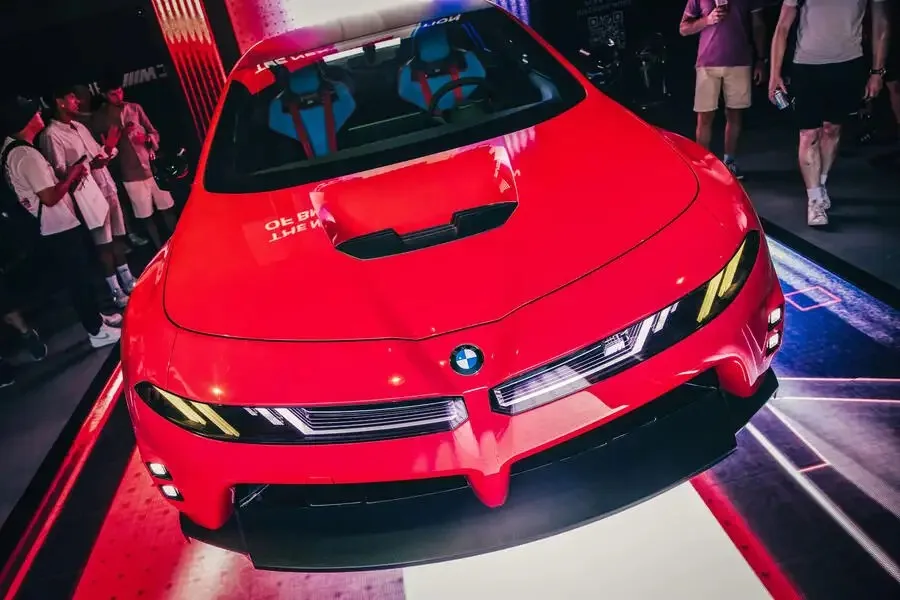BMW M Concept Neue Klasse – front