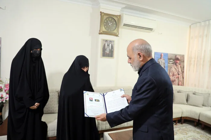 دیدار ستادکل نیروهای مسلح با خانواده معظم شهید سرلشکر محمد صالح اسدی