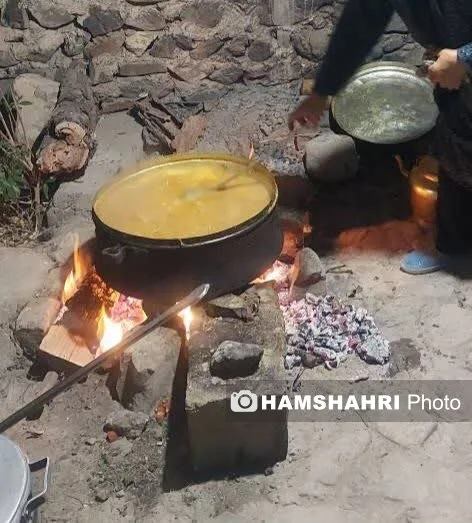 ۱۵۰ سال نذر و همدلی پای یک دیگ؛ قصه آبگوشت شریکی بم