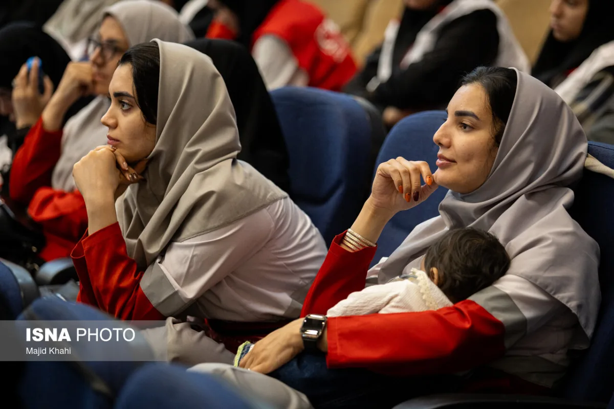 مراسم تجلیل از امدادگران جنگ رمضان