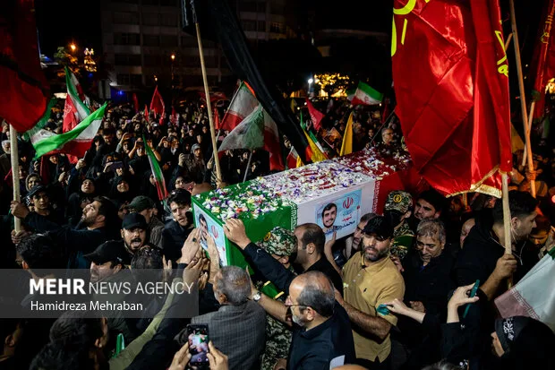 وداع با پیکر شهید «محمدرضا طالبی» در میدان هفتم تیر