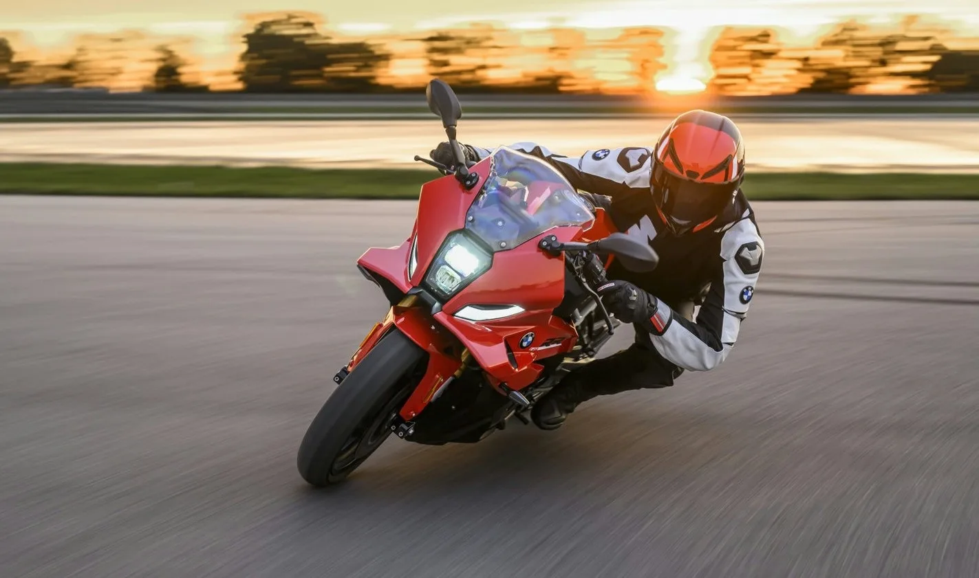 نمای جلو موتورسیکلت بیامو F 450 RR