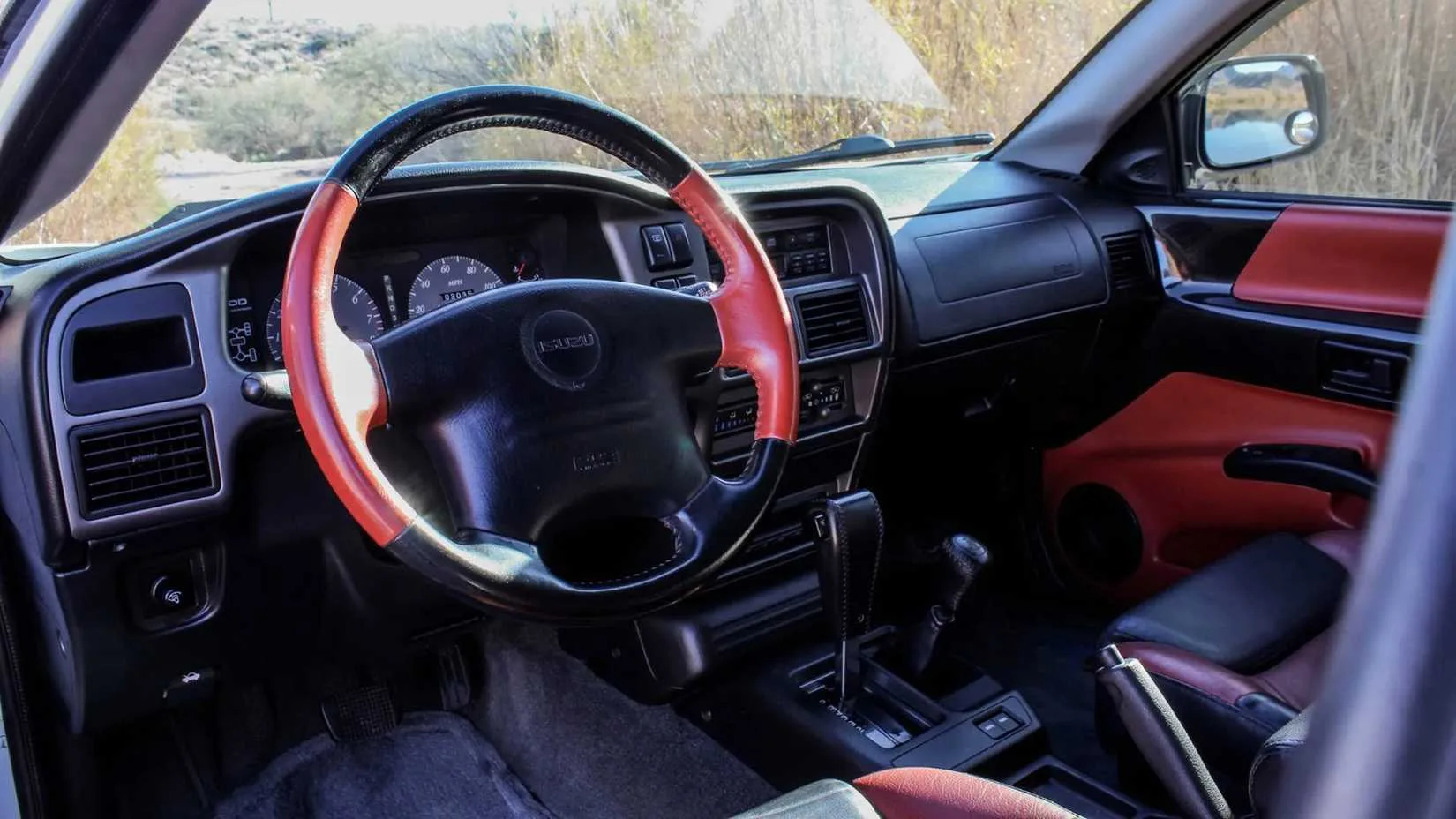 ایسوزو VehiCROSS
