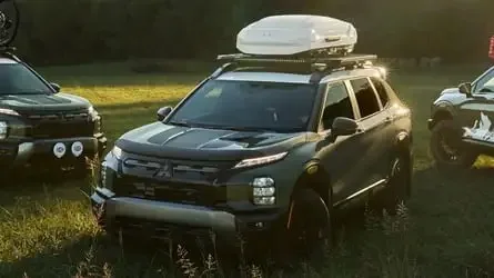 میتسوبیشی اوتلندر Diamond Trail Edition