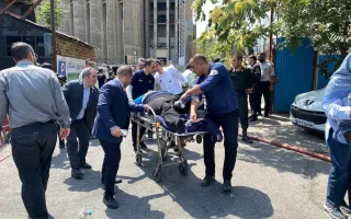 آسیب دیدن ۵ نفر به دنبال آتش‌سوزی در هتل استقلال