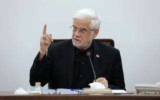 عارف: سفرای ادوار باید به اتاق فکر دیپلماسی کشور تبدیل شوند