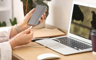 آیا استفاده از لپ تاپ برای شارژ گوشی به باتری آسیب می‌زند؟