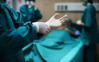 چالش پایش درمانگران اینستاگرامی / راهکار وزارت بهداشت برای مهار فعالیت پزشک‌نماها