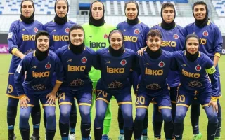 پوستر خلاقانه خاتون بم برای لیگ قهرمانان +عکس
