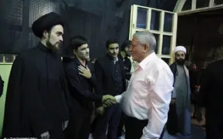 فرزند سید حسن خمینی در مراسم ختم مادربزرگش/ معاون پزشکیان هم آمد/ محسن هاشمی هم بود+ تصاویر