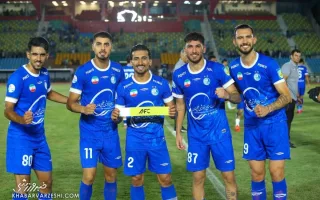 بوسه روزبه چشمی بر پیشانی کاپیتان استقلال +عکس