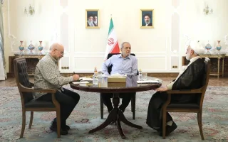 تأکید مقامات ارشد بر لزوم ادامه همکاری و هم‌افزایی میان سه قوه