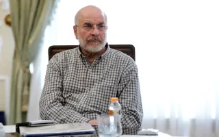 قالیباف به مقامات آمریکایی هشدار داد: به معجزه دلقک‌هایی همچون هگست و بسنت چشم نداشته باشید
