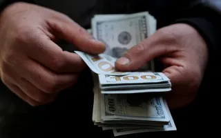 عدد دقیق تخلفات در بازگرداندن ارز صادراتی ۸۱ میلیارد دلار در مدت ۸ و نیم سال می‌باشد
