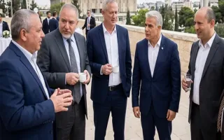 نبرد در اسرائیل برای «فردای سقوط نتانیاهو» / هیچ‌کس حاضر نیست آیزنکوت را از همین حالا نخست‌وزیر اعلام کند / بنت و سایرین زیر بار نخست‌وزیری آیزنکوت می‌روند؟
