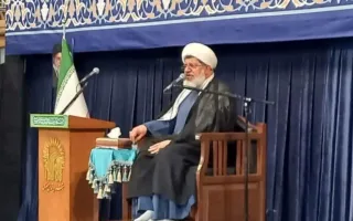 جامعه منتظر باید از بی‌حجابی و عریانی دور باشد
