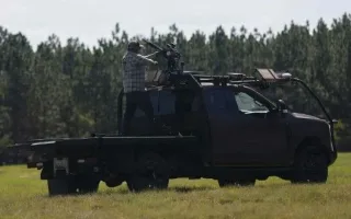 خودرو جنگی رباتیک فورد F-250 با قابلیت سرنگونی پهپادها