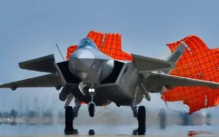 جنگنده J-20 چین در مقایسه با F-22 و F-35 دارای یک برتری سترگ است