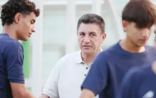 نشست قلعه‌نویی با نسل آینده فوتبال ایران (عکس)